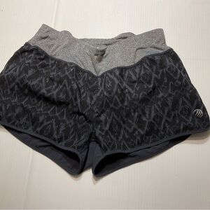 MPG Running Shorts Womens Size S Built In Liner Stretch Athletic Ikat 
Print